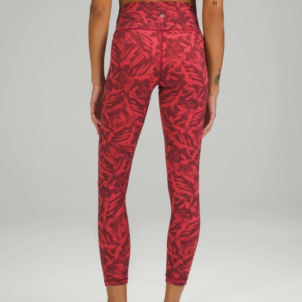 Lululemon Wunder Under High-Rise Tight 25" *Luxtreme Spray Leaf Fireside Red